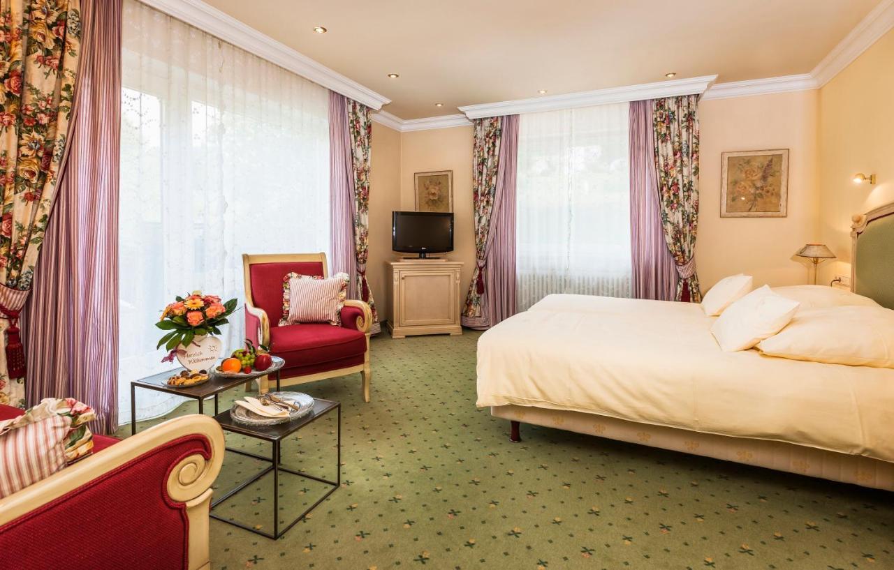 Relais & Chateaux Hotel Schwarzmatt Баденвайлер Экстерьер фото